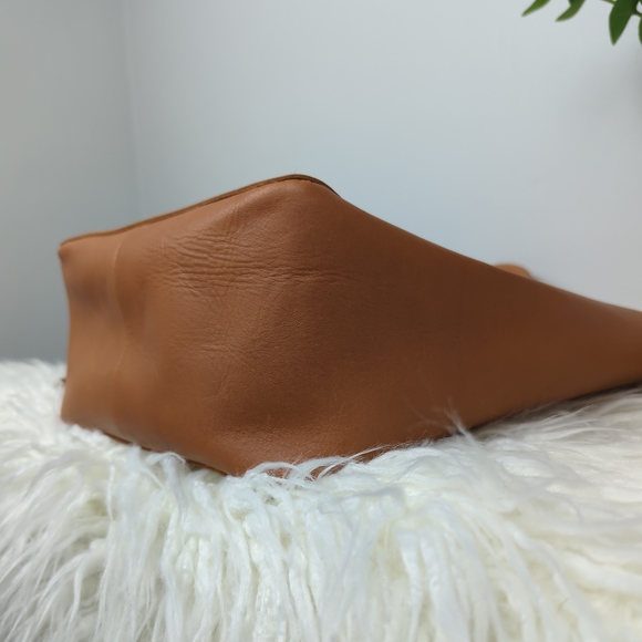 ❗SOLD❗ Madewell | The Abroad Tote | Desert Camel - Picture 13 of 14